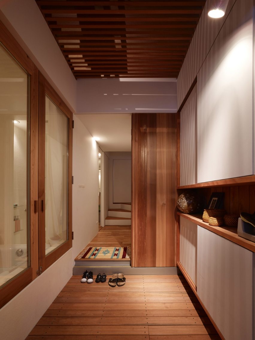 Tiny House in Kobe by FujiwaraMuro Architects