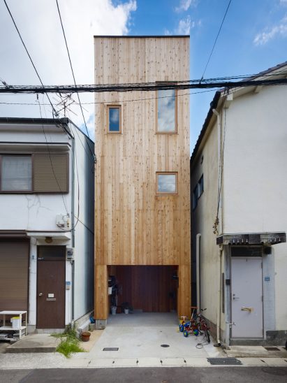 Tiny House in Kobe by FujiwaraMuro Architects