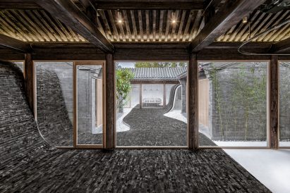 Twisting Courtyard by Arch Studio