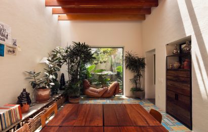 Veramendi House by Andres Stebelski