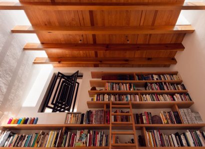 Veramendi House by Andres Stebelski
