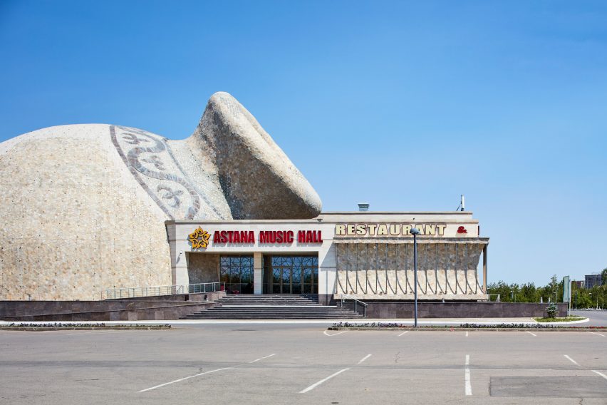 Paul Raftery photographs Astana post-Communism