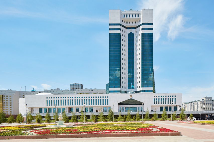 Paul Raftery photographs Astana post-Communism