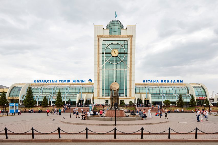 Paul Raftery photographs Astana post-Communism