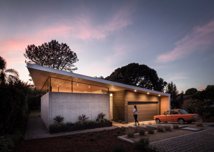 Avocado Acres House in California by Surfside Projects and Lloyd Russell