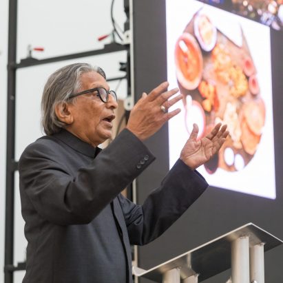 Watch Balkrishna Doshi speak at the Royal Academy’s 2017 annual architecture lecture
