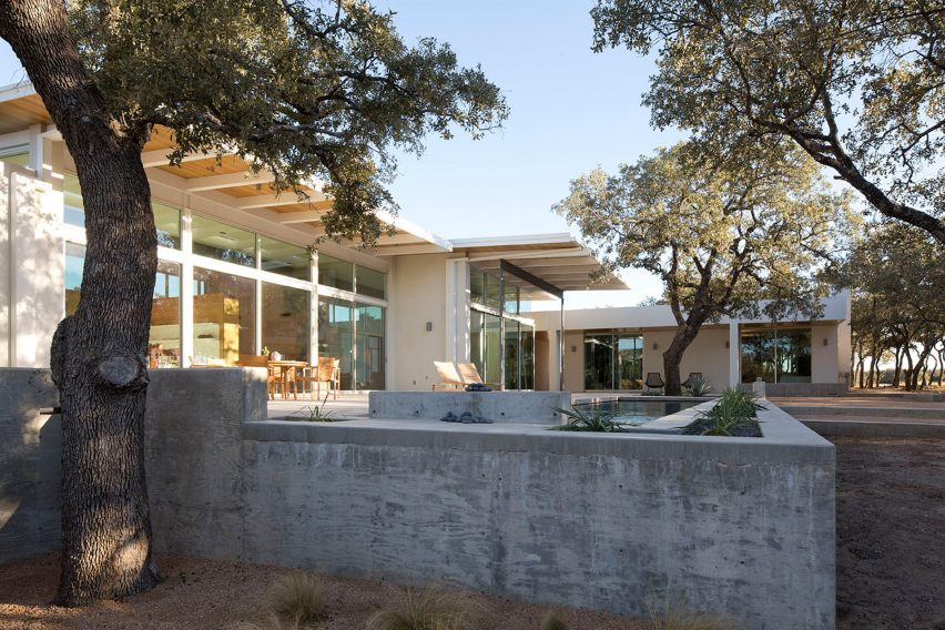 Dick Clark + Associates build Brownwood Residence