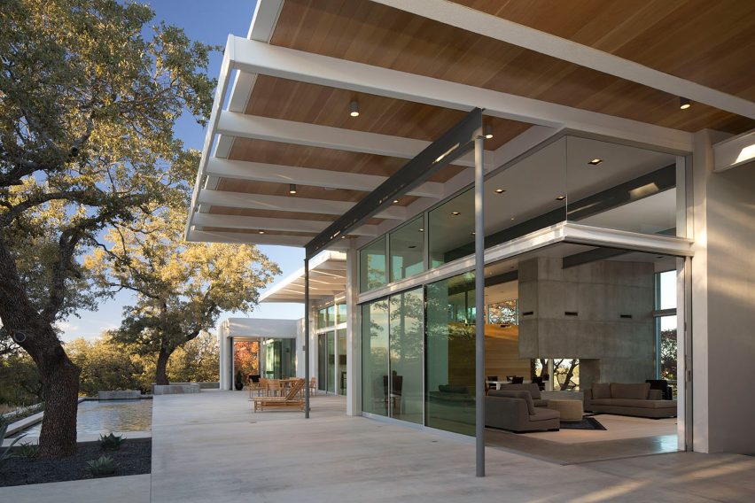 Dick Clark + Associates build Brownwood Residence