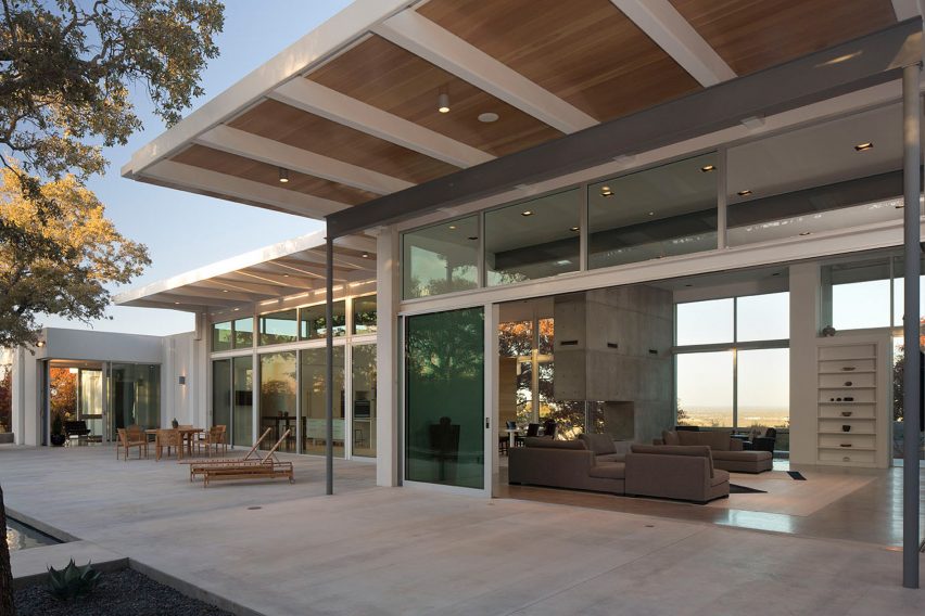 Dick Clark + Associates build Brownwood Residence