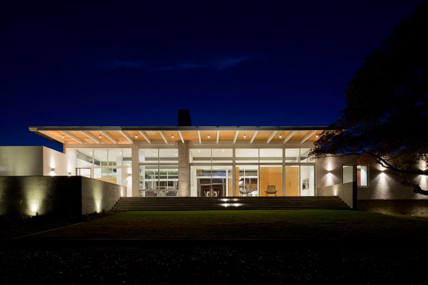 Dick Clark + Associates build Brownwood Residence