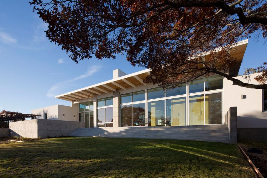 Dick Clark + Associates build Brownwood Residence
