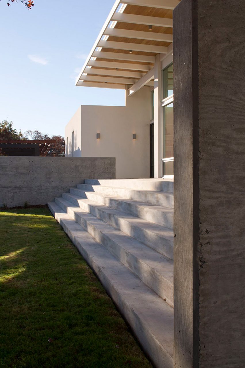 Dick Clark + Associates build Brownwood Residence