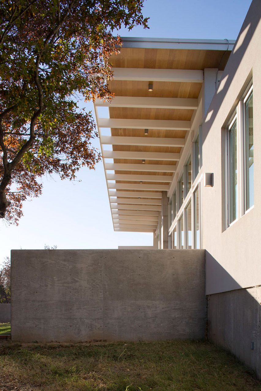 Dick Clark + Associates build Brownwood Residence