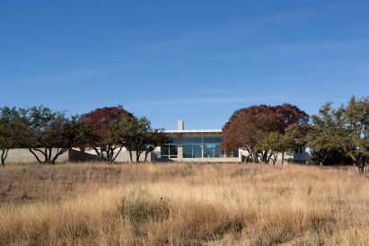 Dick Clark + Associates build Brownwood Residence