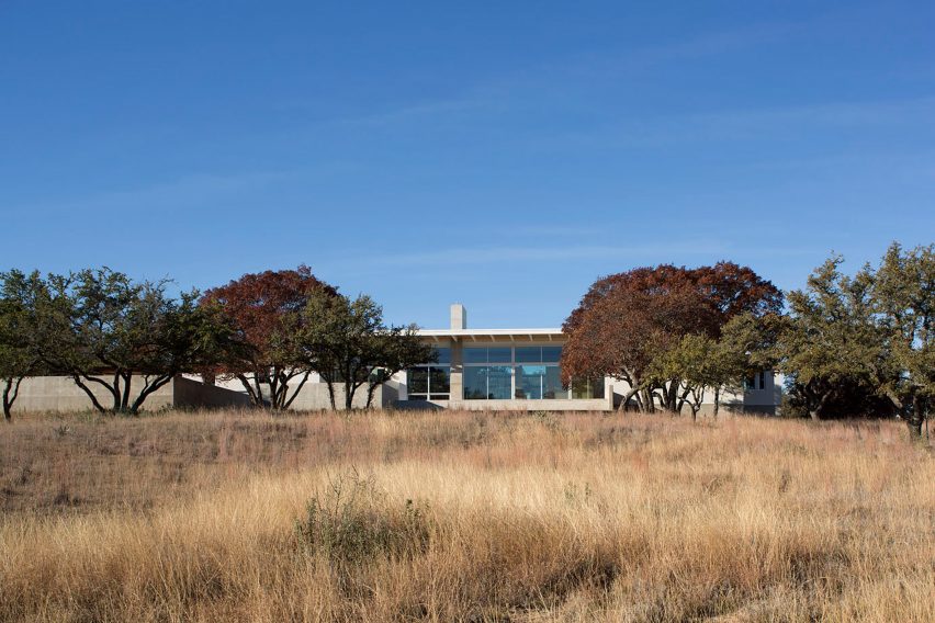 Dick Clark + Associates build Brownwood Residence
