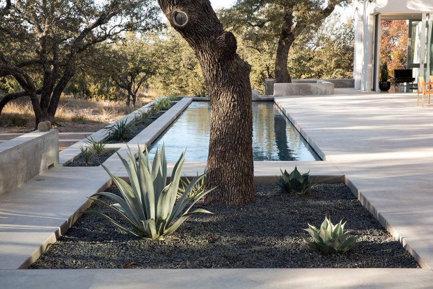 Dick Clark + Associates build Brownwood Residence
