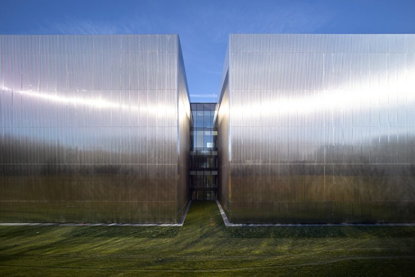 Bussy Saint Georges archive building