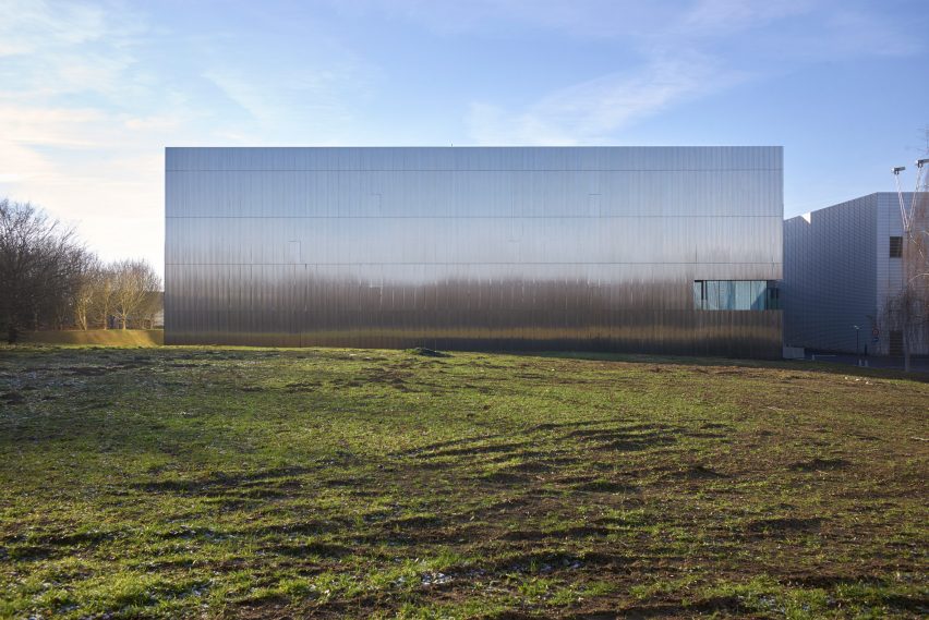 Bussy Saint Georges archive building