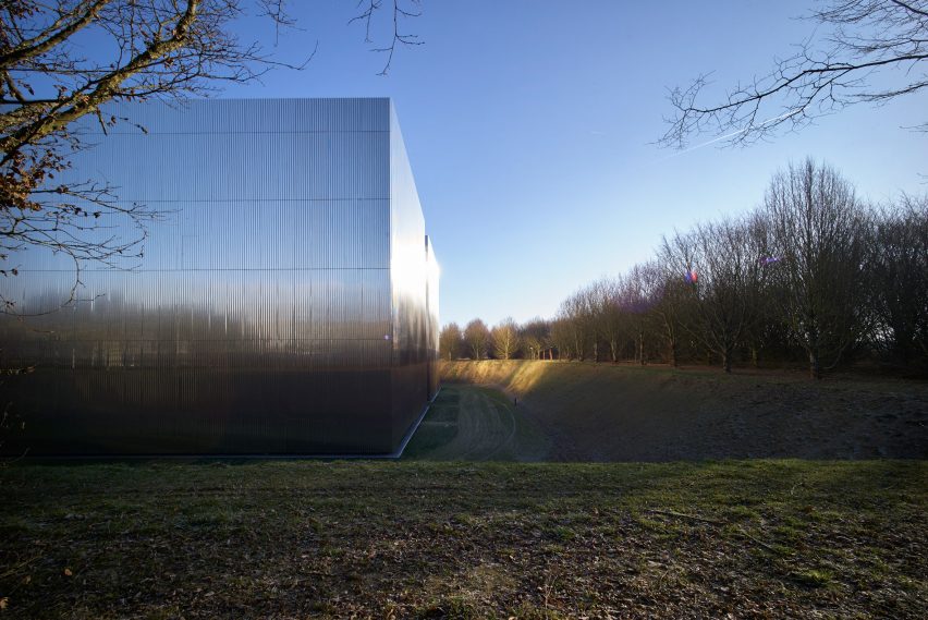 Bussy Saint Georges archive building