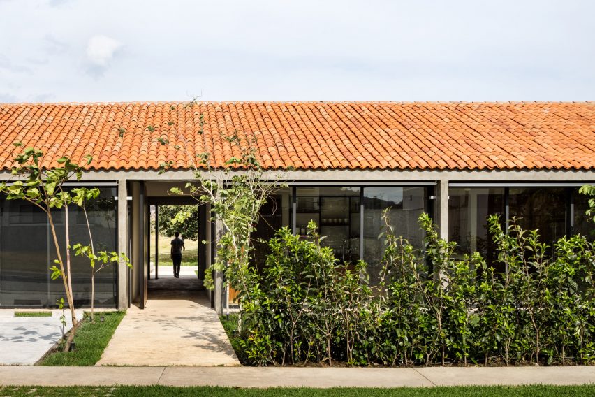 Casa Paraíso by DCPP