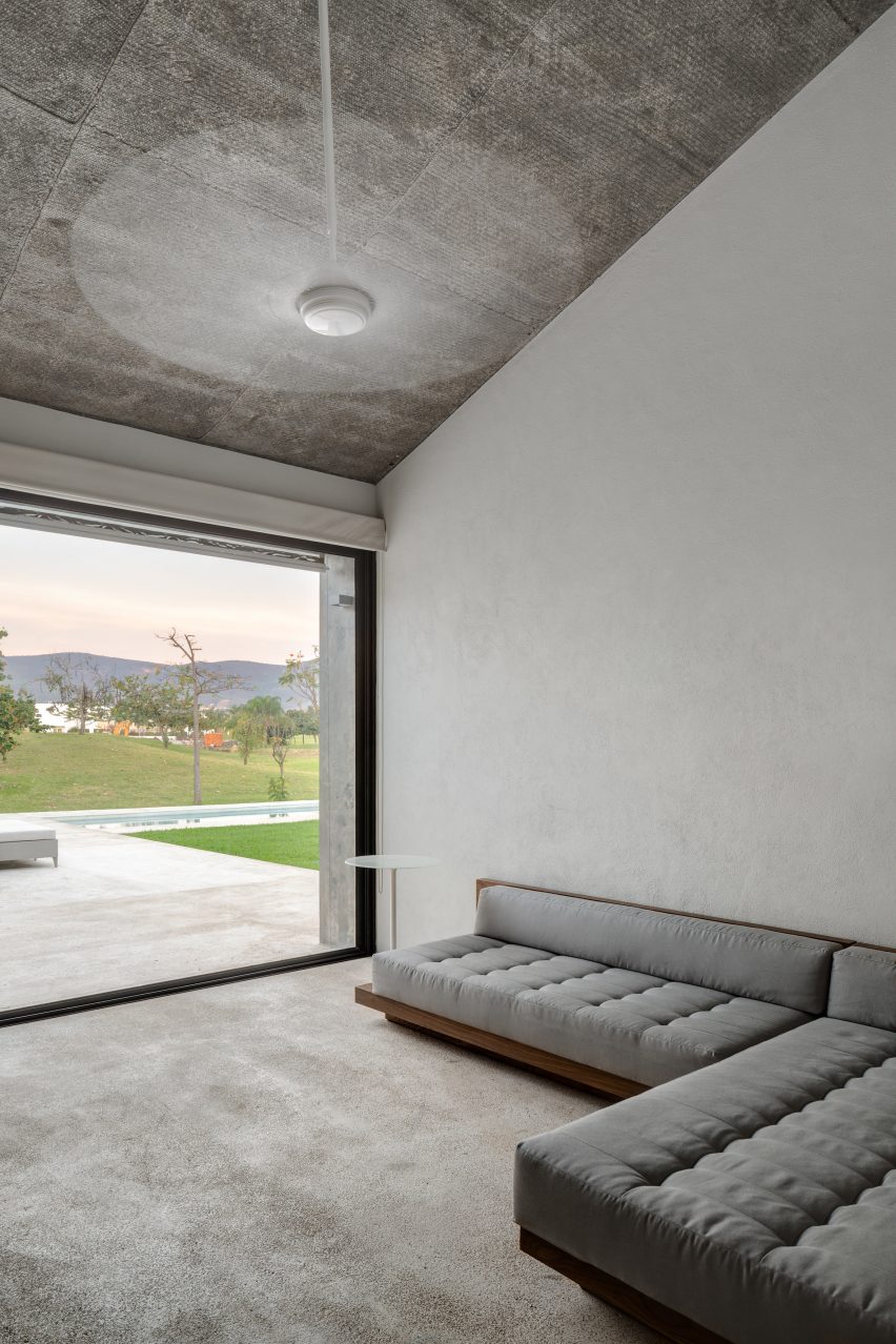 Casa Paraíso by DCPP