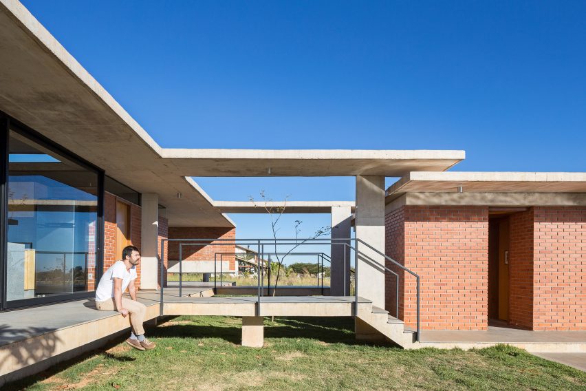 Casa Vila Rica by Bloco Arquitetos