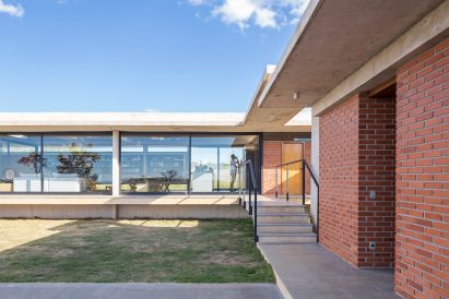 Casa Vila Rica by Bloco Arquitetos