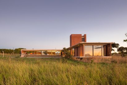 Casa Vila Rica by Bloco Arquitetos
