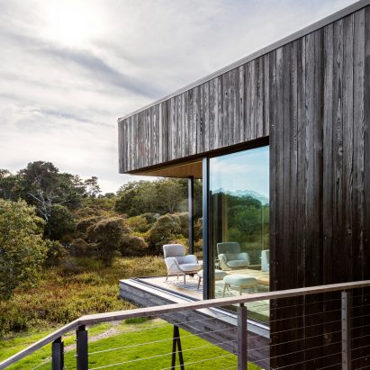 The Chilmark House by Gray Organschi Architecture and Schiller Projects