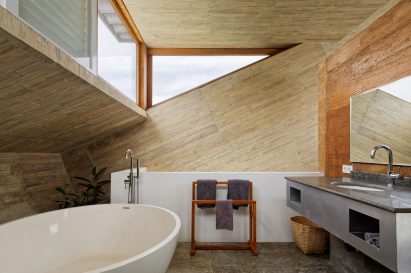 Budi Pradono Architects creates Clay House
