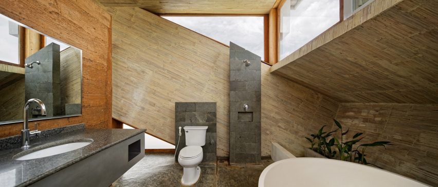 Budi Pradono Architects creates Clay House