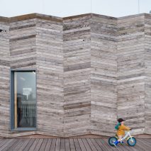 British seaside pier gets 21st-century update by dRMM