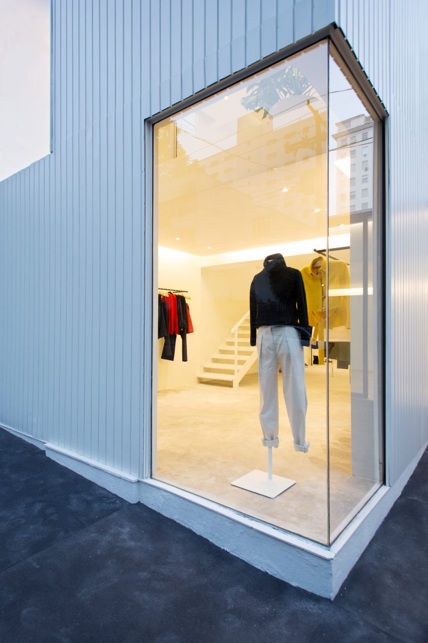 Egrey by MNMA Studio