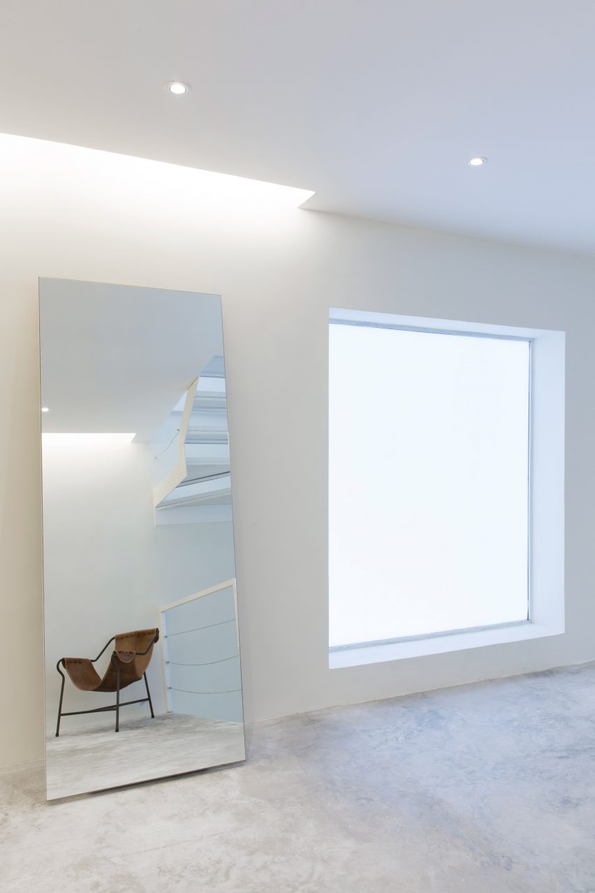 Egrey by MNMA Studio