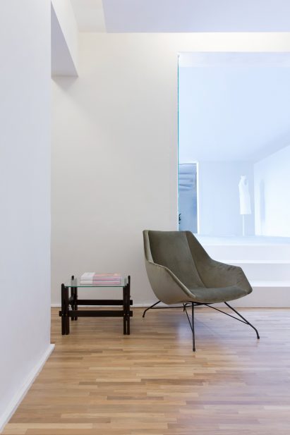 Egrey by MNMA Studio