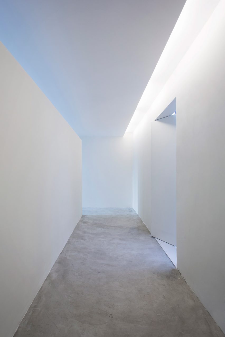Egrey by MNMA Studio