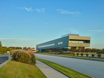 Marlon Blackwell Architects creates Arkansas pediatric clinic