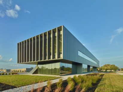Marlon Blackwell Architects creates Arkansas pediatric clinic