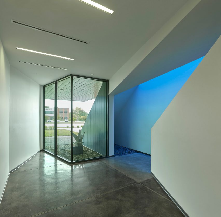 Marlon Blackwell Architects creates Arkansas pediatric clinic