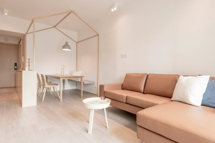 Mnb Design Studio refurbishes compact apartment in Hong Kong