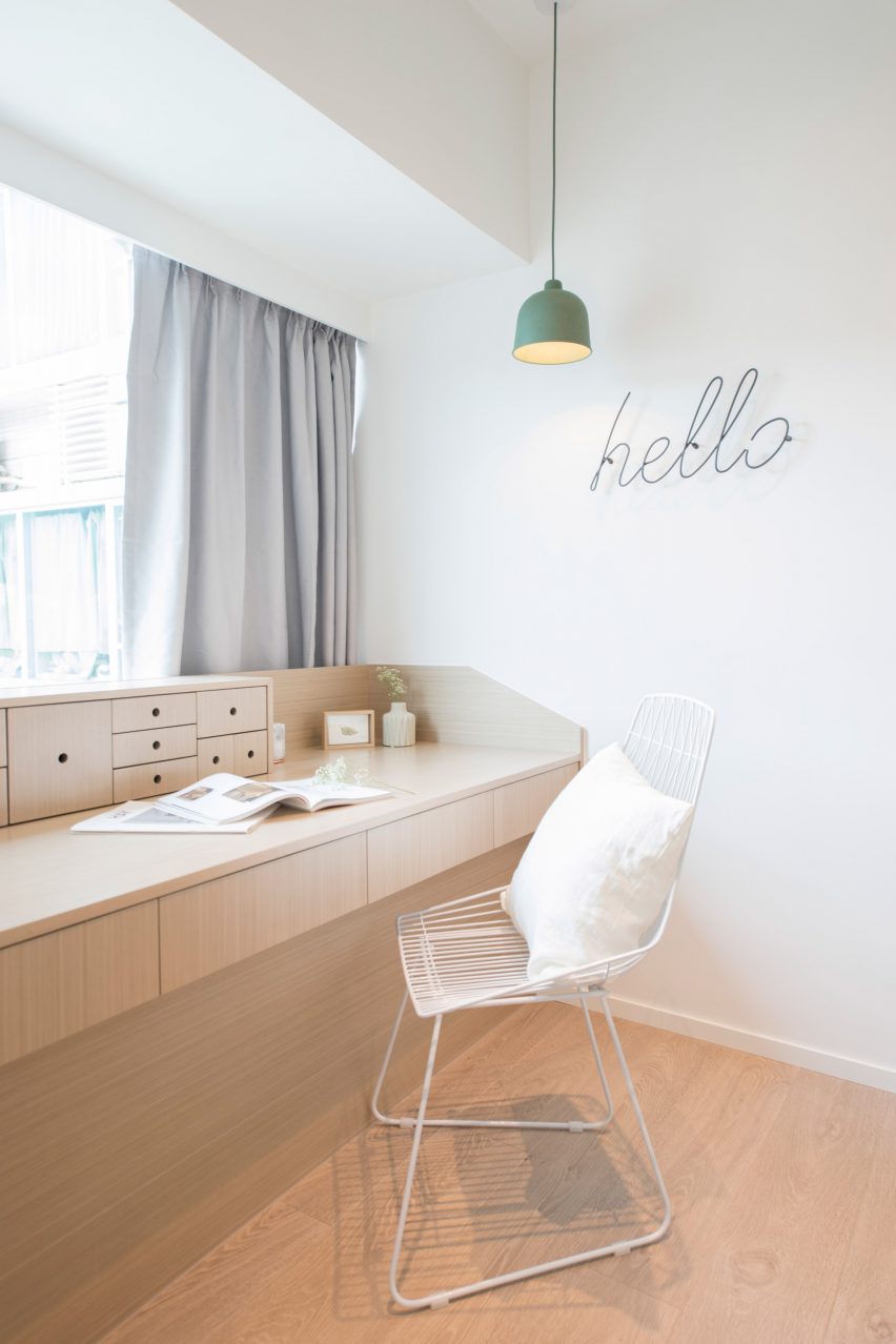 Mnb Design Studio refurbishes compact apartment in Hong Kong