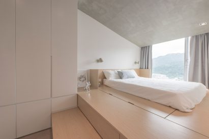 Mnb Design Studio refurbishes compact apartment in Hong Kong