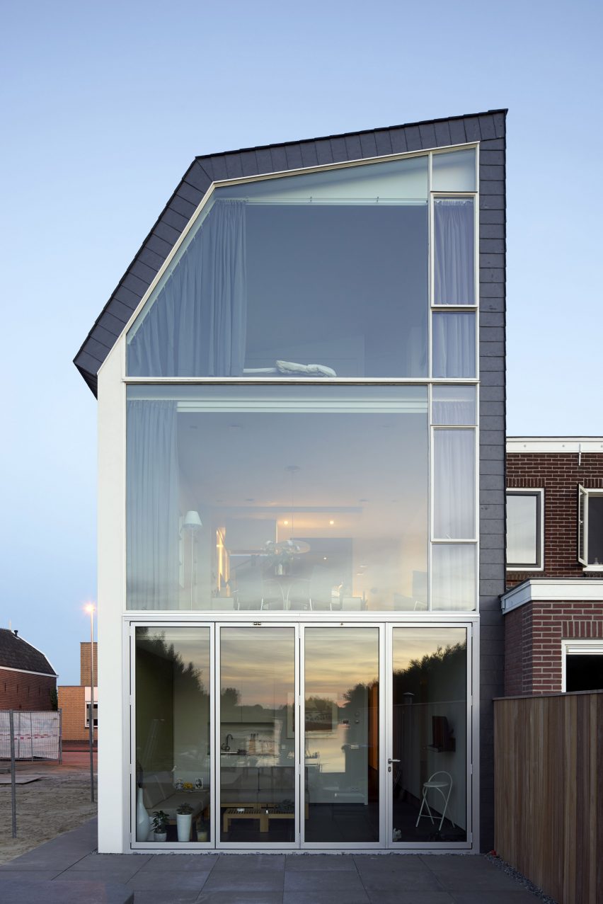 Ruud Visser Architects designs House Meerkerk on traditional Dutch street