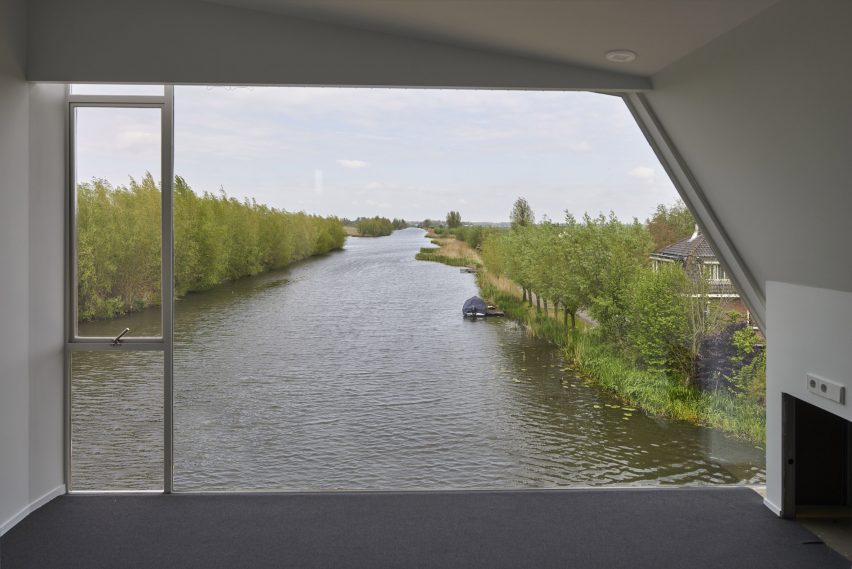 Ruud Visser Architects designs House Meerkerk on traditional Dutch street