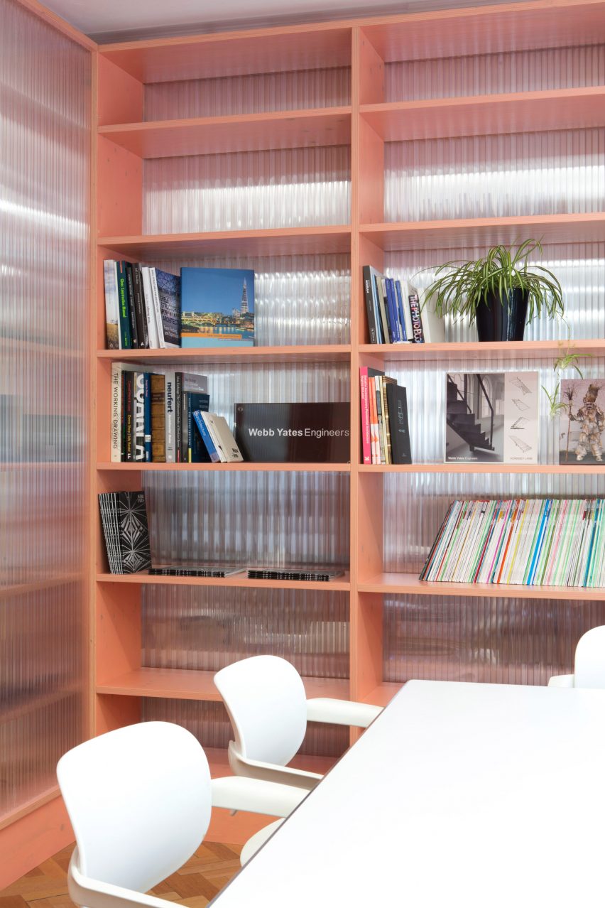 Studio Interrobang refurbishes Shoreditch office