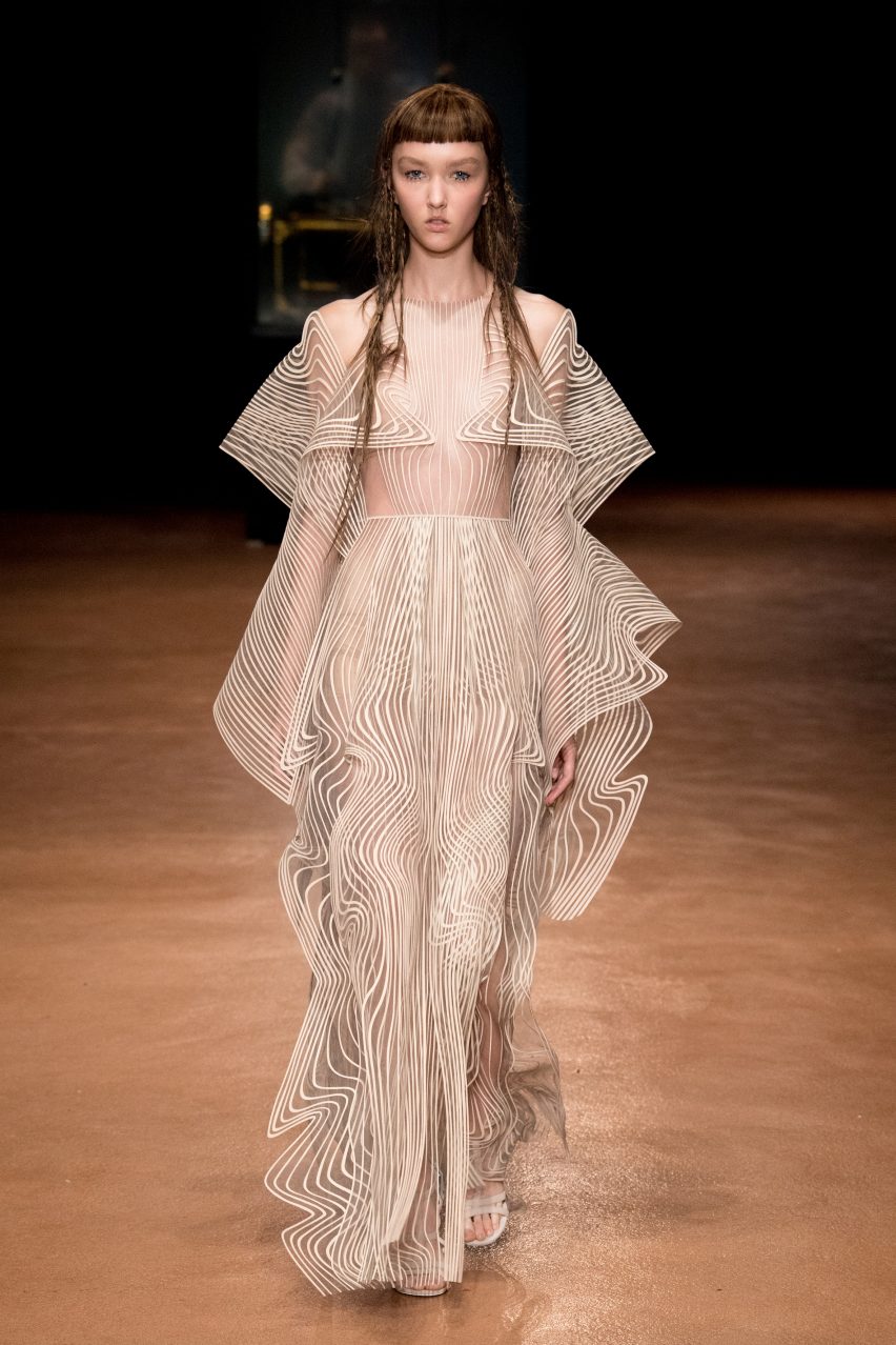 Aeriform couture collection by Iris van Hepen