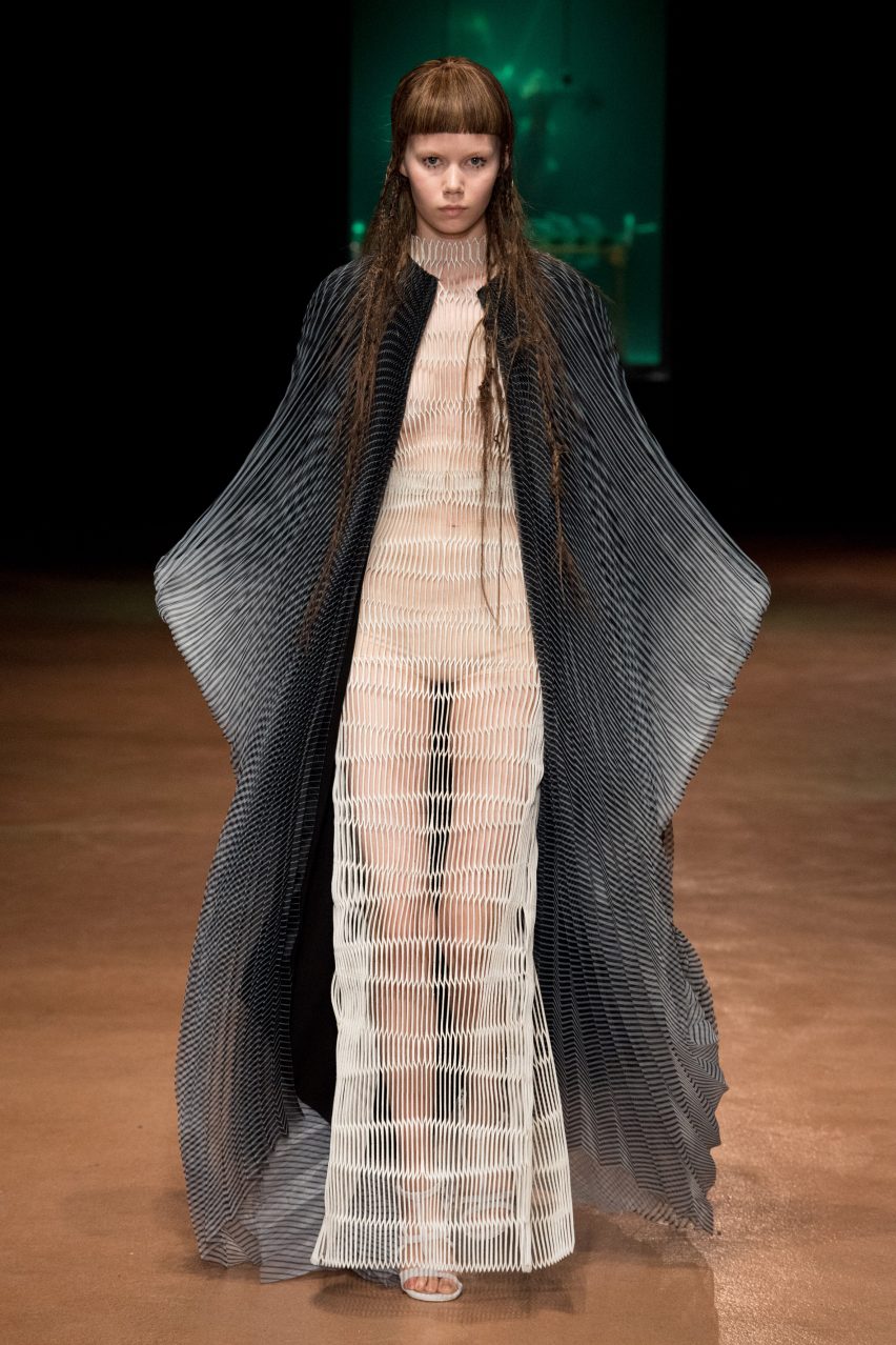 Aeriform couture collection by Iris van Hepen