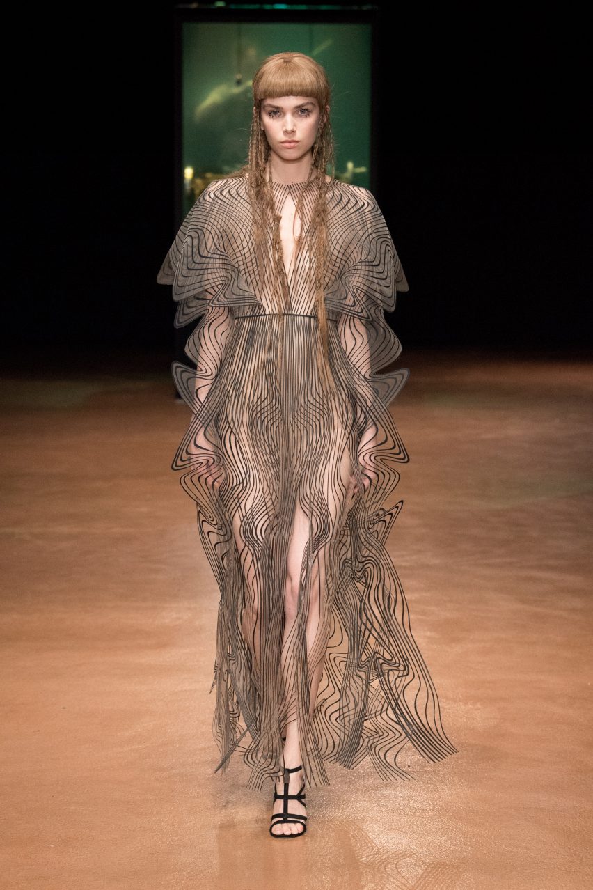 Aeriform couture collection by Iris van Hepen