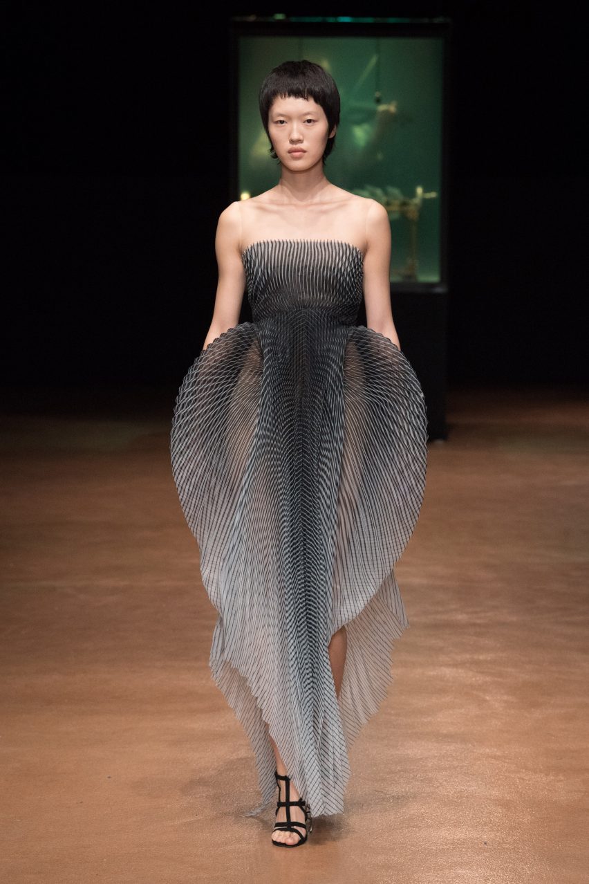 Aeriform couture collection by Iris van Hepen