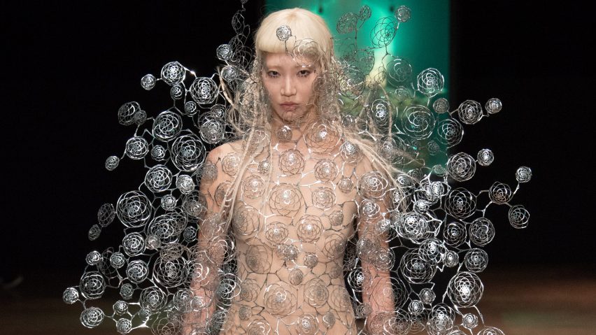 Aeriform couture collection by Iris van Hepen